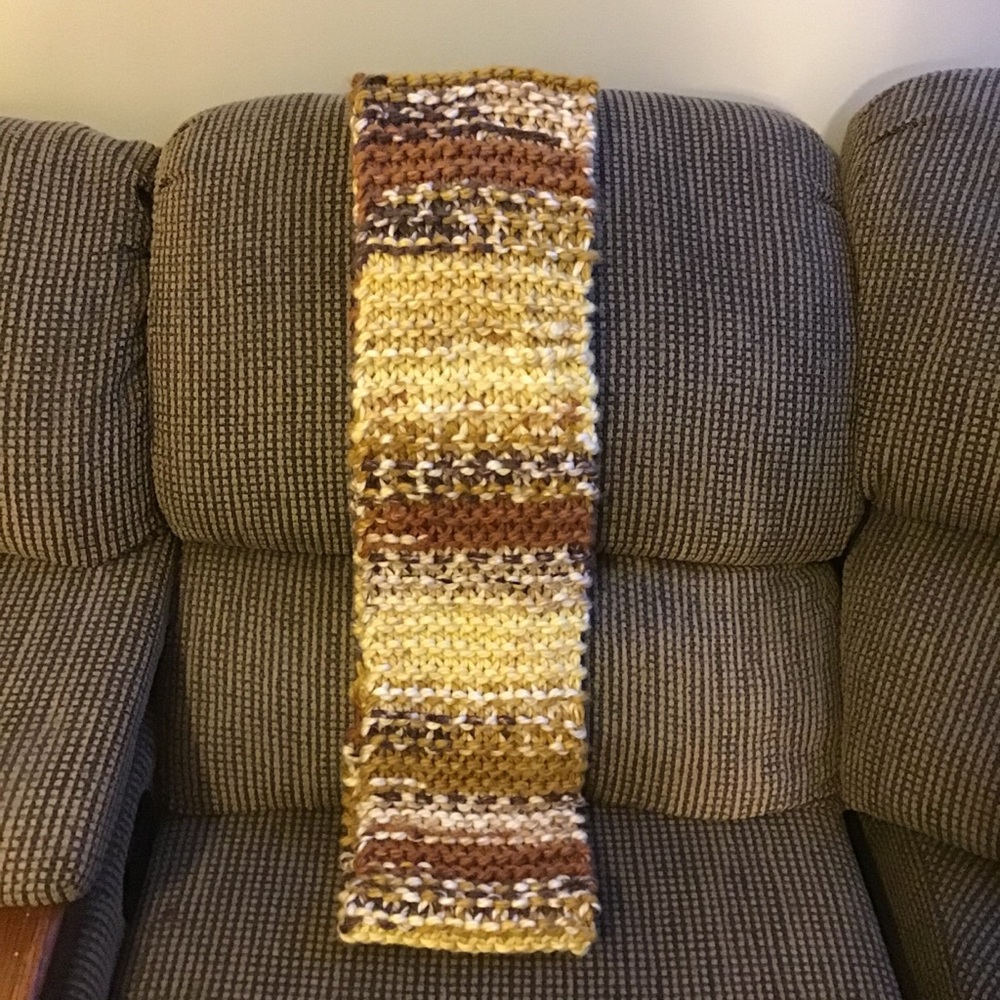 👑 Handmade Infinity Scarf - Picture 5 of 7